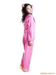 丹名尚品 深圳家居服飾風尚，鞋帽搭配點亮舒適生活